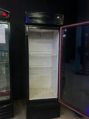 Expositor preto (Funciona normalmente)