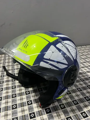 Capacete MT