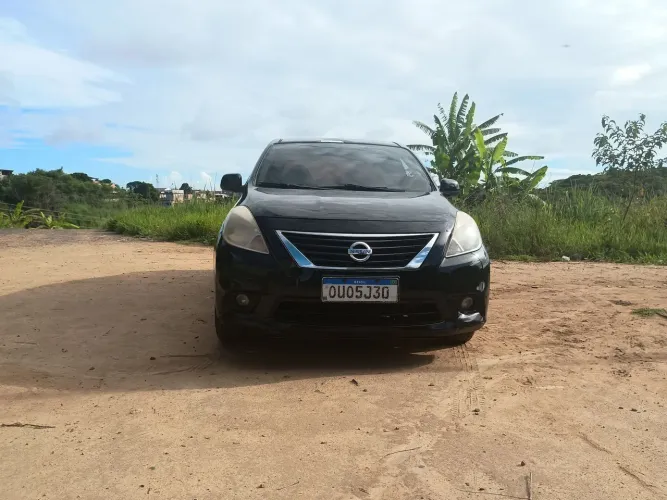 Nissan Versa SL 1.6 16V Flex Fuel 4P Mec. 2014