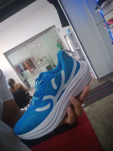 tênis feminino