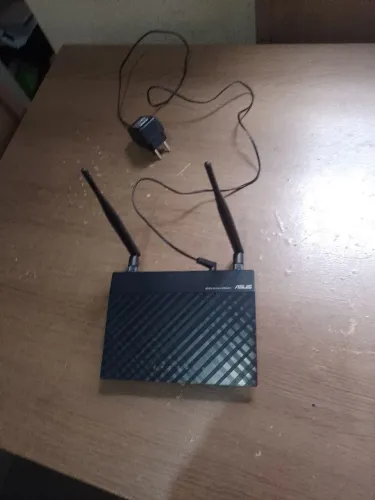 Roteador Asus modelo RT N12 