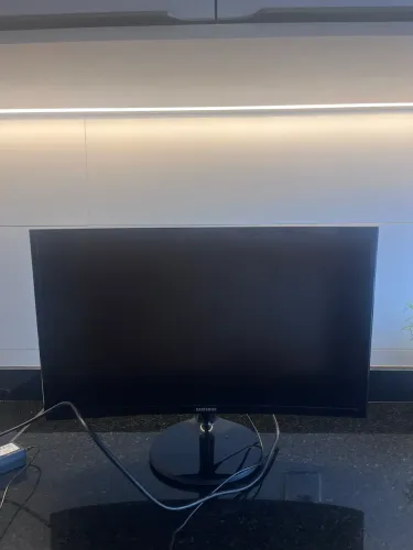 Monitor Samsung tela curva 24? 