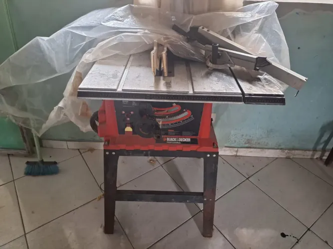 Serra circular BLACK DECK bancada metade valor zsul retirar