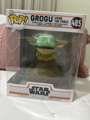 Funko pop Grogu usina the force