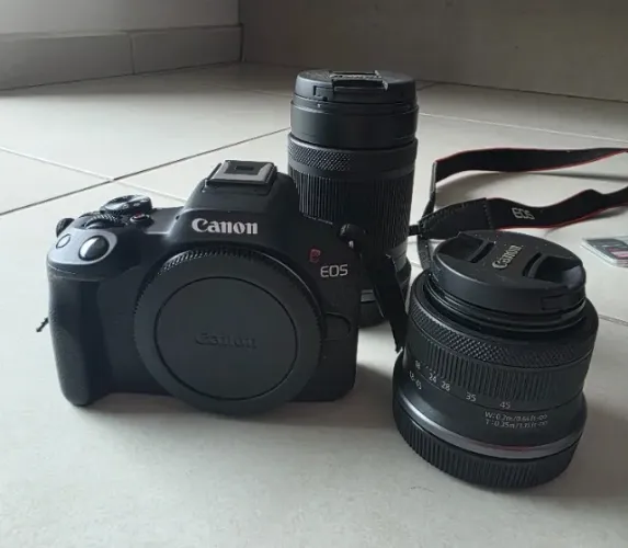 Canon EOS R50 Mirrorless 4K + 2 lentes (18-45 e 55-210) + 2 cartões 128GB + bolsa