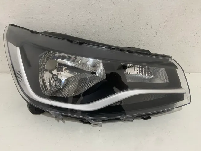 Farol Saveiro G9 2024 2025 2026 Friso Prata Lado Direito Original