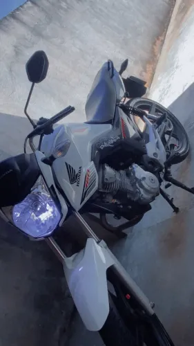 Moto 160