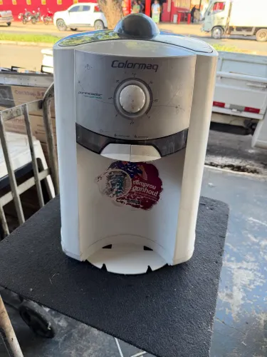 Purificador água gelada e natural modelo com motor
