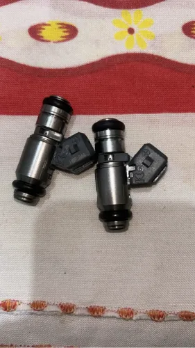 Dois bicos injetores linha VW