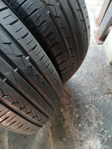 2 pneus 185/65/15 com 98%