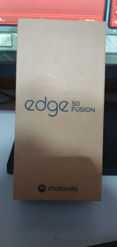 Celular Edge 50 Fusion perfeito estado 