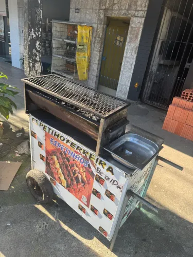 Carrinho para espetinho 