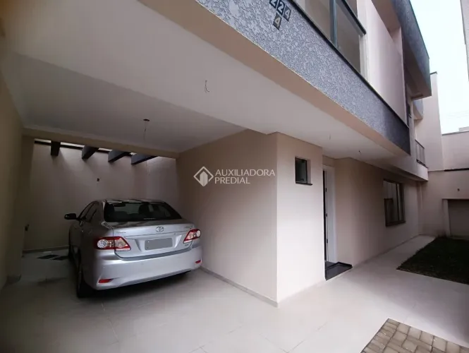 Sobrado com 3 dormitórios à venda, 195 m² por R$ 1.398.900,00 - Tarumã - Curitiba/PR