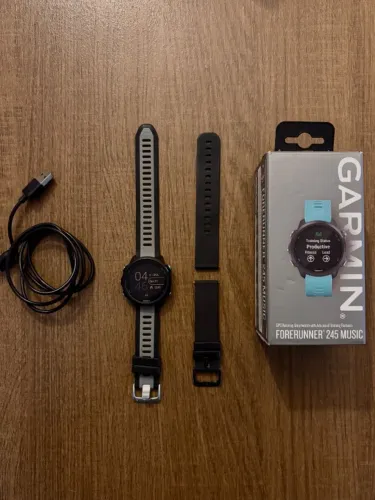 Garmin 245 Music Forerunner (usado)