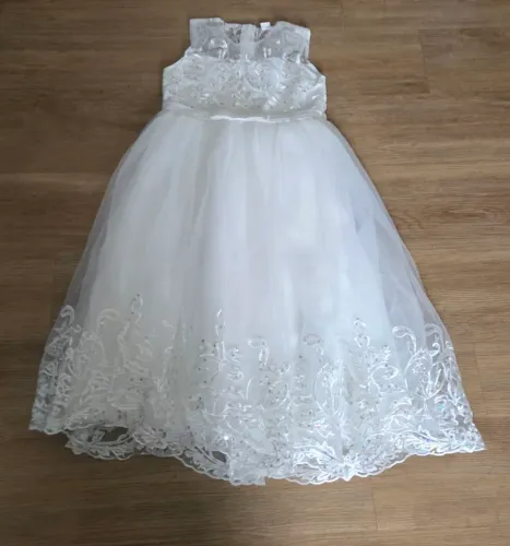 Vestido branco infantil