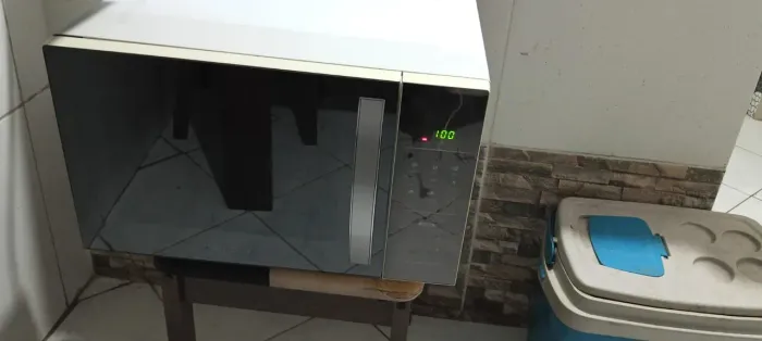 Micro-ondas Britânia perfeito estado