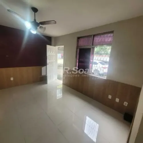 OPORTUNIDADE NA ZONA NORTE - CASA ESPAÇOSA PRÓXIMA AO NORTE SHOPPING!