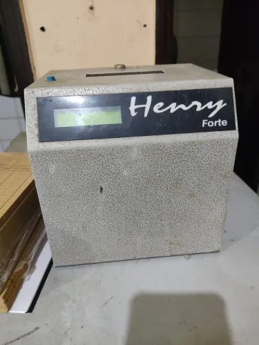 Relógio de ponto Henry forte