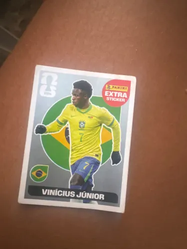 FIGURINHA - LEGEND VINI JR PRATA