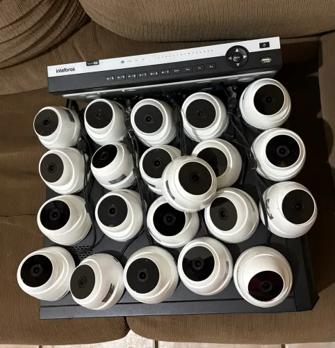 Kit 22 câmeras com fonte e DVR intelbras