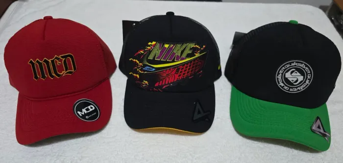 Bonés da MCD, Nike e Quiksilver de tela 