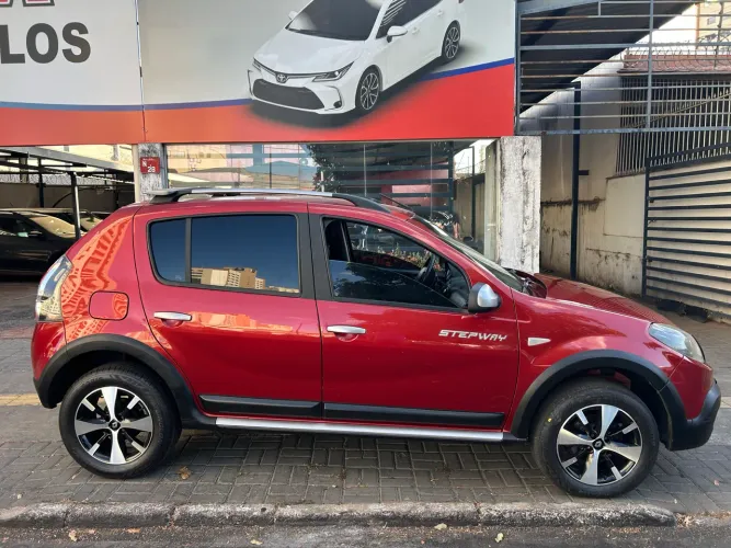 Renault Sandero Stepway Hi-flex 1.6 16V 5P Aut. 2013