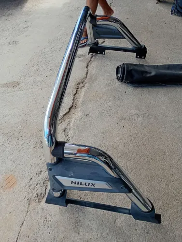 Santo Antônio Hilux e capota marítima Hilux original ?