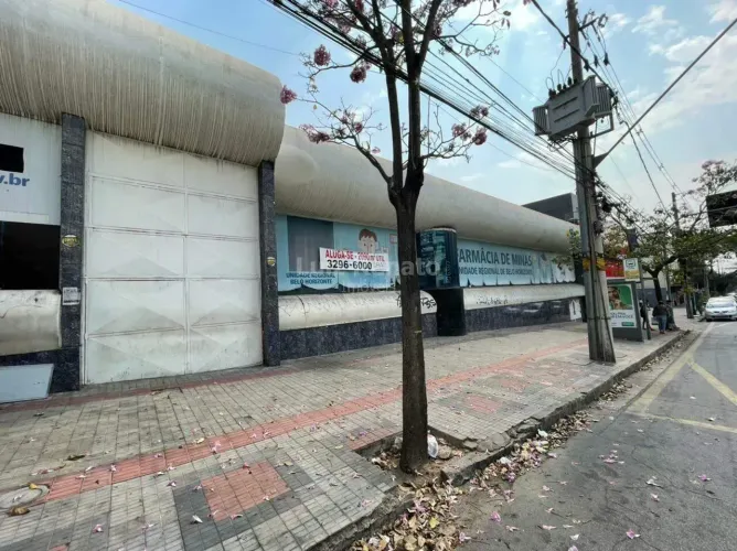 Lojão para Alugar 1.600 m² de Vão Livre + 60 Vagas | Av. do Contorno Gutierrez
