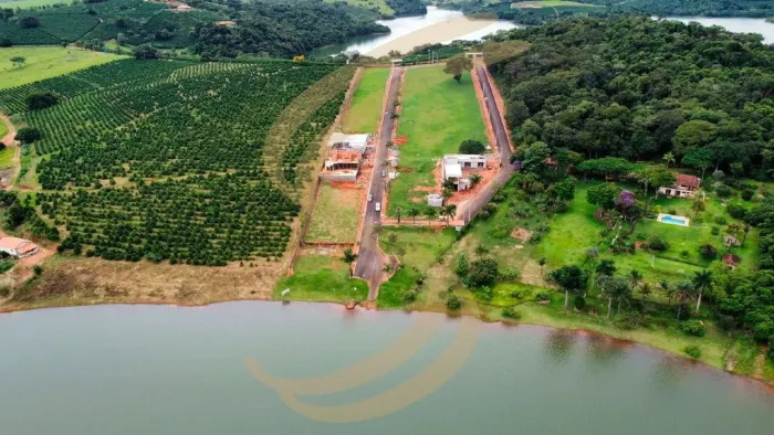 Terreno/Lote à venda em Condomínio Porto do Lago, Caconde - SP