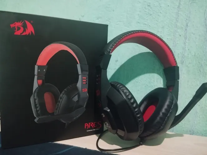 Fone gamer Da Redragon Preto