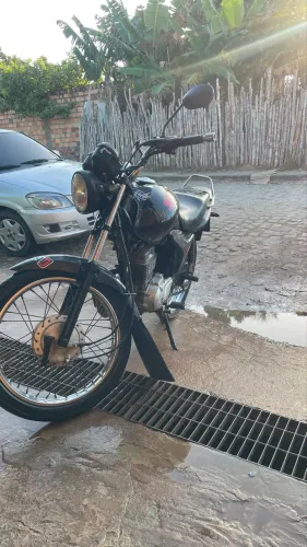 CG 125i conservada