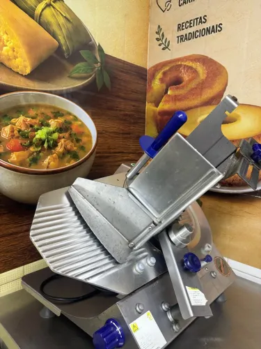 Fatiadora automática Gural 