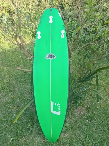 Prancha de surf Rodrigo Dias 5'11 27,5l