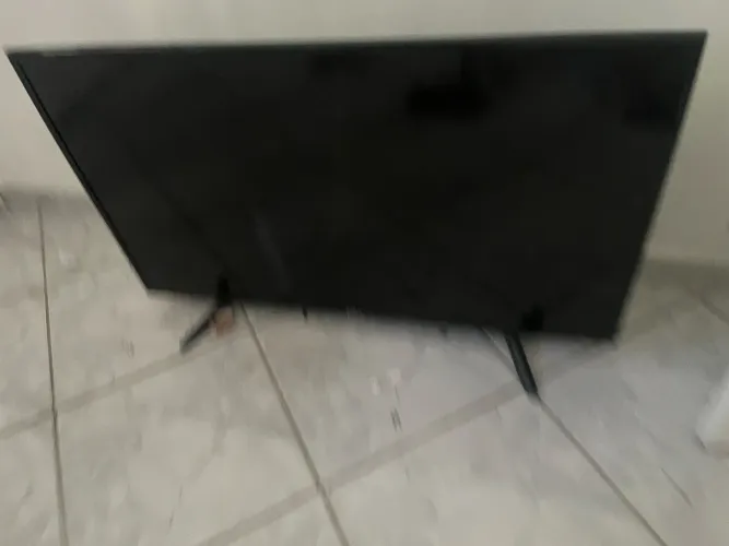 Tv quebrado uso de peças
