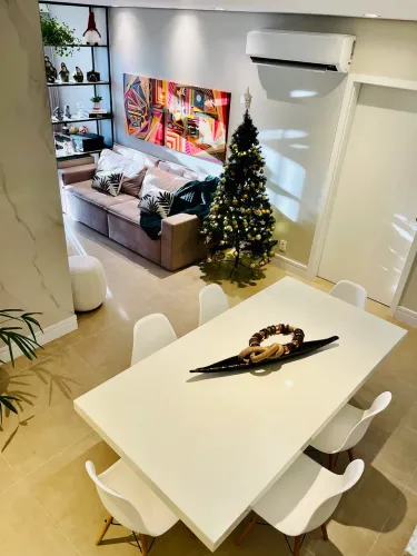 Mesa de Jantar Design 2,00 x 1,00 | Pintura Automotiva | Tampo 7 cm | 6 a 8 Lugares