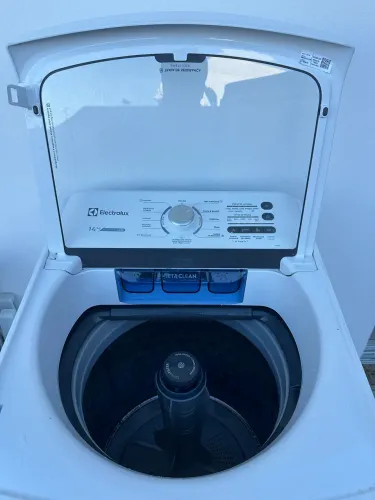 Máquina de Lavar Electrolux Essential Care 14kg (LED14) - R$ 1.000
