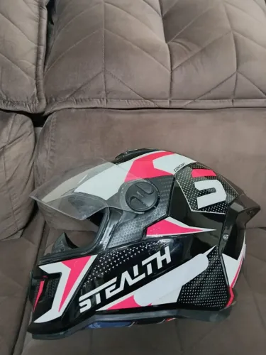 Capacete moto STEALTH concept