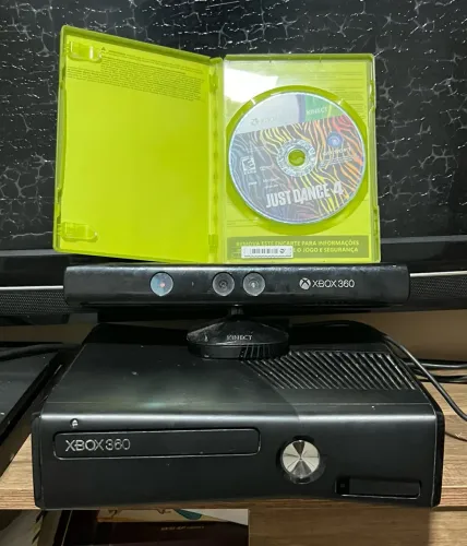 KIT - Xbox 360 + Kinect + Just Dance 4