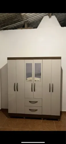 GUARDA-ROUPA e CAMA