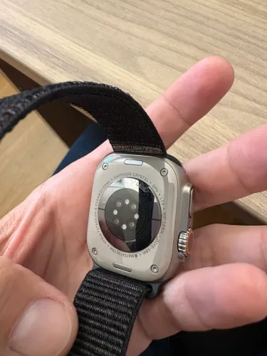 Apple Watch Ultra 49mm GPS + Celular