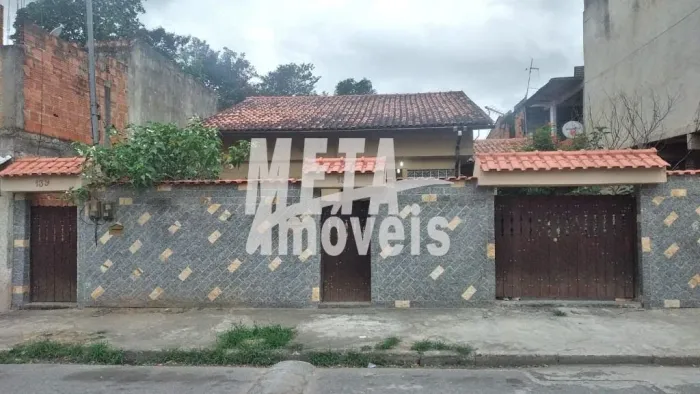 Casa com 2 dormitórios à venda, 86 m² por R$ 305.000,00 - Parque Leopoldina - Campos dos G