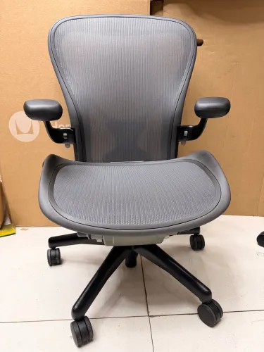 Cadeira herman miller aeron C completa super nova