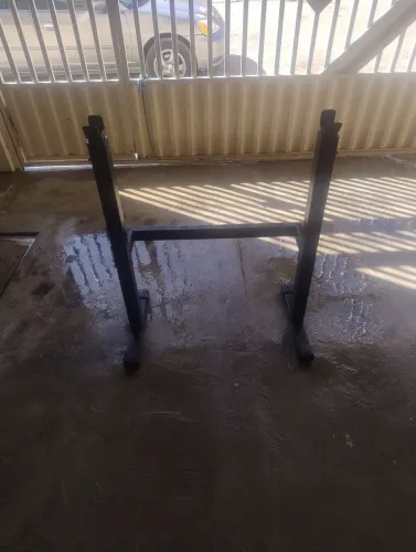 Academia, musculação, calistenia, esporte em casa, exercícios, suporte supino, agachamento
