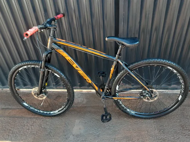 Bicicleta aro 29 com nota, tudo funcionando, NÃO TROCO retirada Em águas lindas 