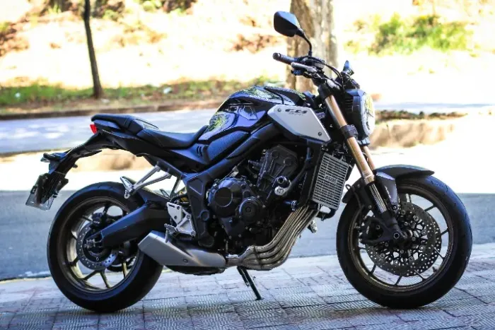 Honda CB650R - 2021