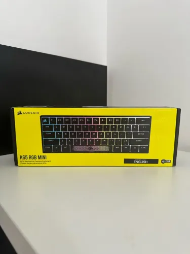 Corsair K65 RGB Mini Keyboard - Teclado