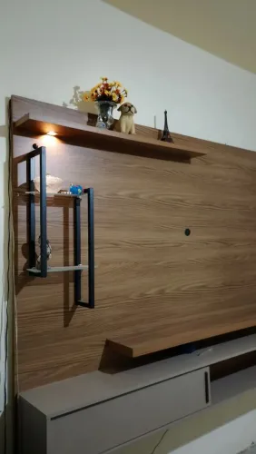 Painel para tv até 65" super novo com luminária embutida na medida 1,80x1,90