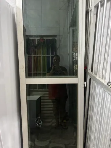 Portas de correr ler anúncio