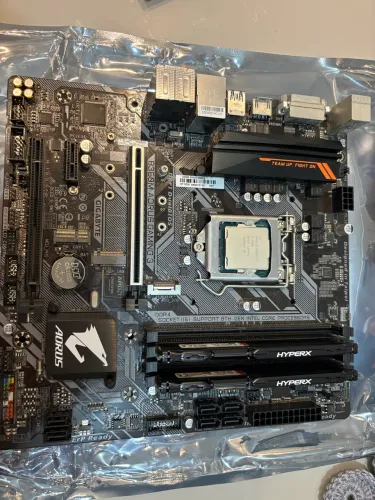 Kit i7 8700 + placa mãe b360m + 16gb DDR4