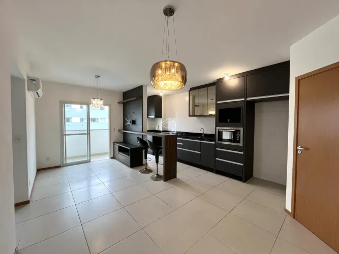 Apartamento 02 dormitórios sendo 01 suíte à venda em Areias, São José/SC
